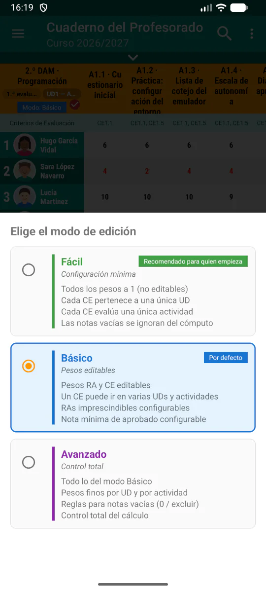 Selector dels modes Fàcil, Bàsic i Avançat per configurar l’avaluació d’FP.